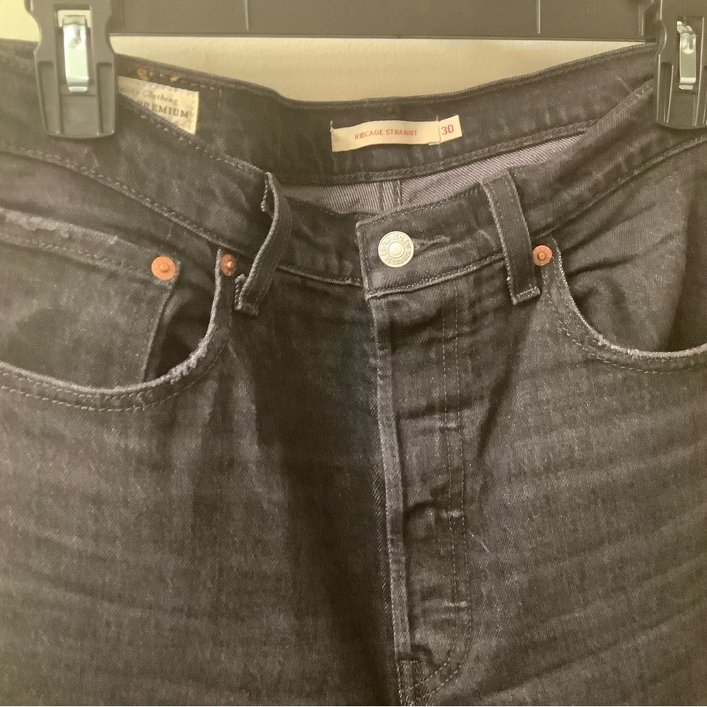 Levi’s Ribcage 30/29 - Picture 2 of 4